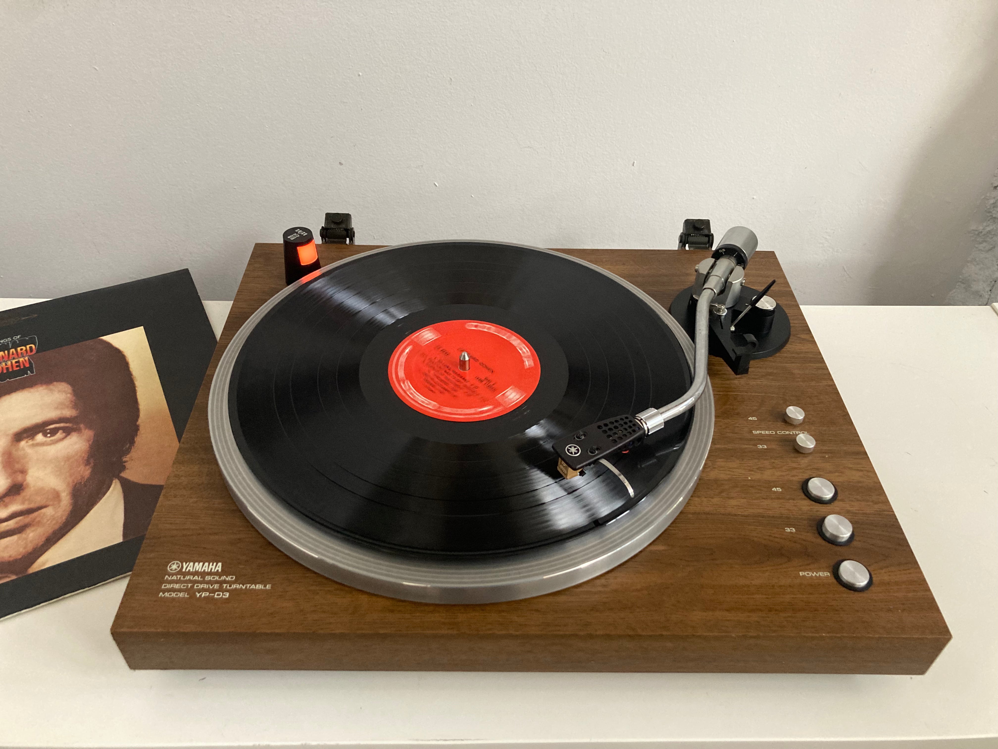 Rare YAMAHA YP-D3 (1978) Direct Drive turntable in exquisite